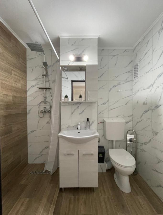 M & I Apartment 2 Târgu-Mureş Buitenkant foto