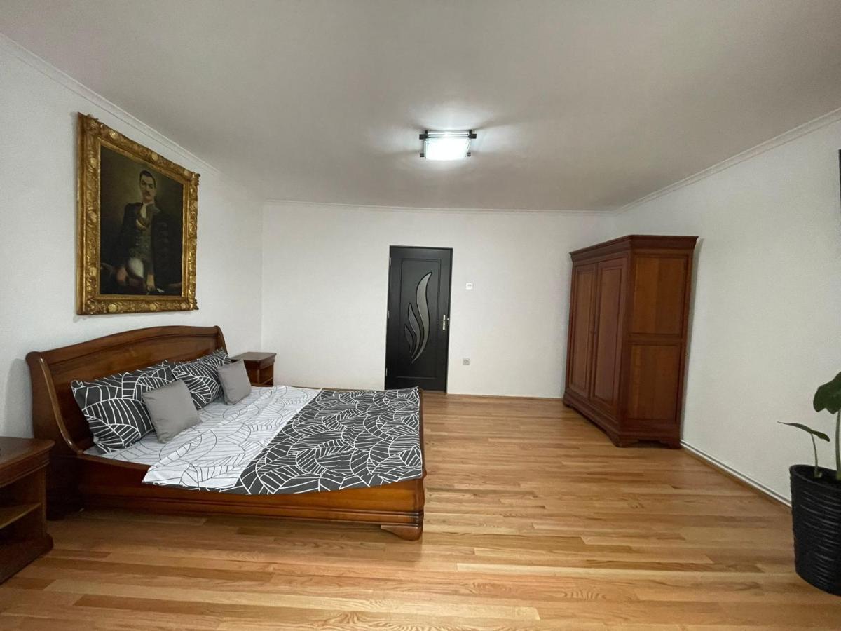 M & I Apartment 2 Târgu-Mureş Buitenkant foto
